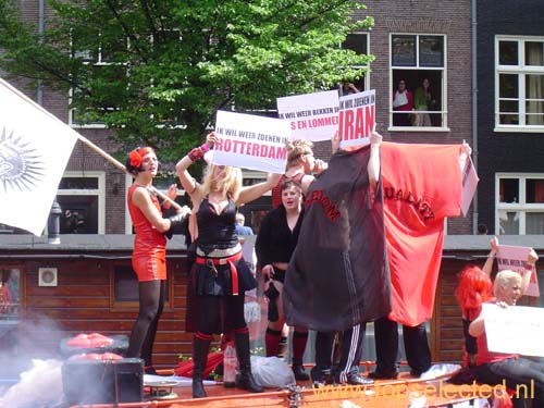 Gay Pride Amsterdam 2005 05