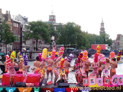 Gay Pride Amsterdam 2005 12