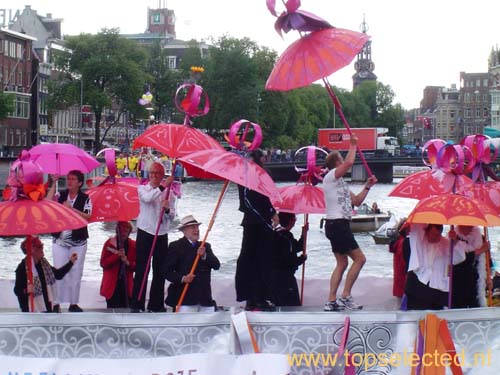 Gay Pride Amsterdam 2005 13